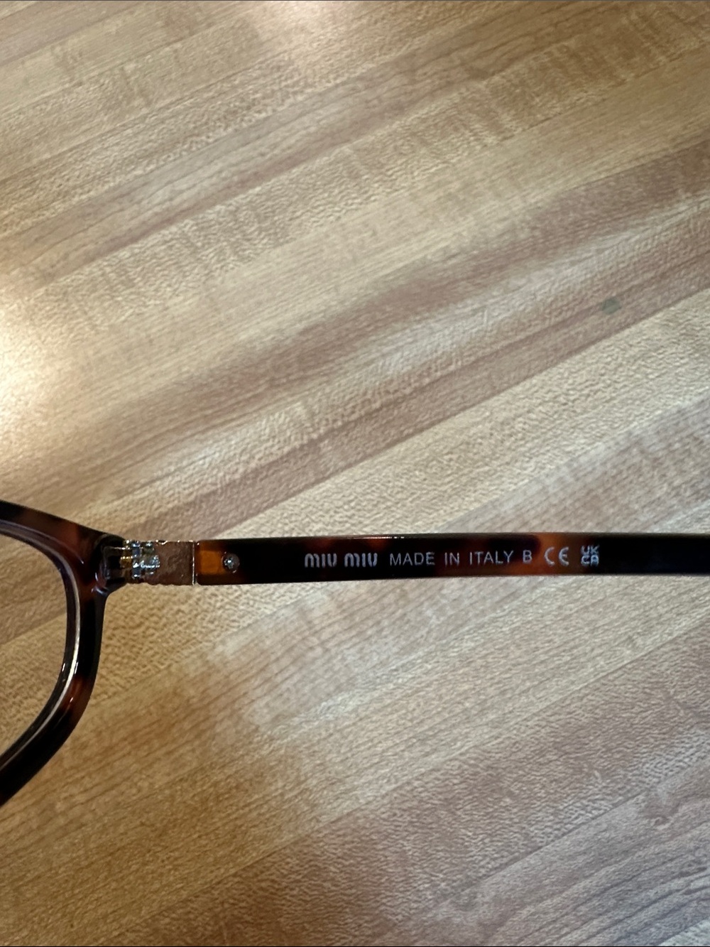 Miu Miu Brown Tortoiseshell Cat-Eye Frames
MUA06S-F - Picture 5 of 6